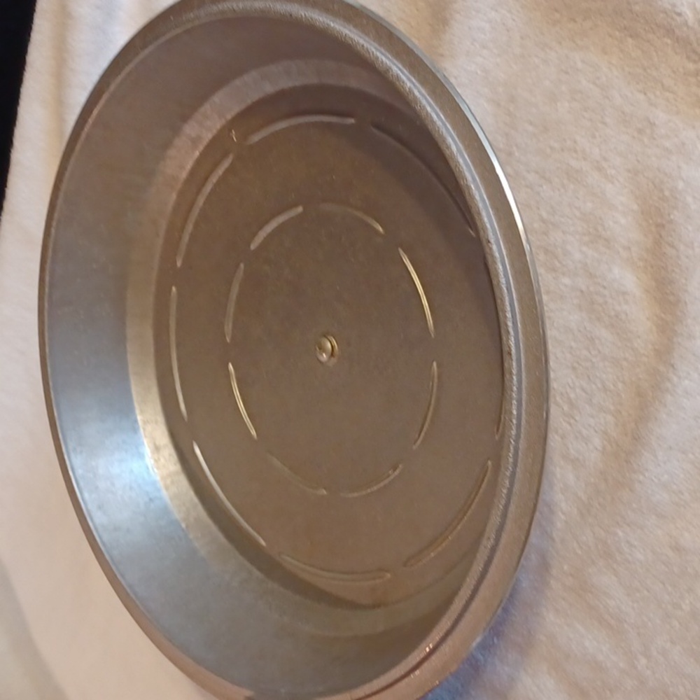 Club Burgundy Cast Aluminum Dutch Oven with Wooden Handle 5 Qt - Picture 5 of 6